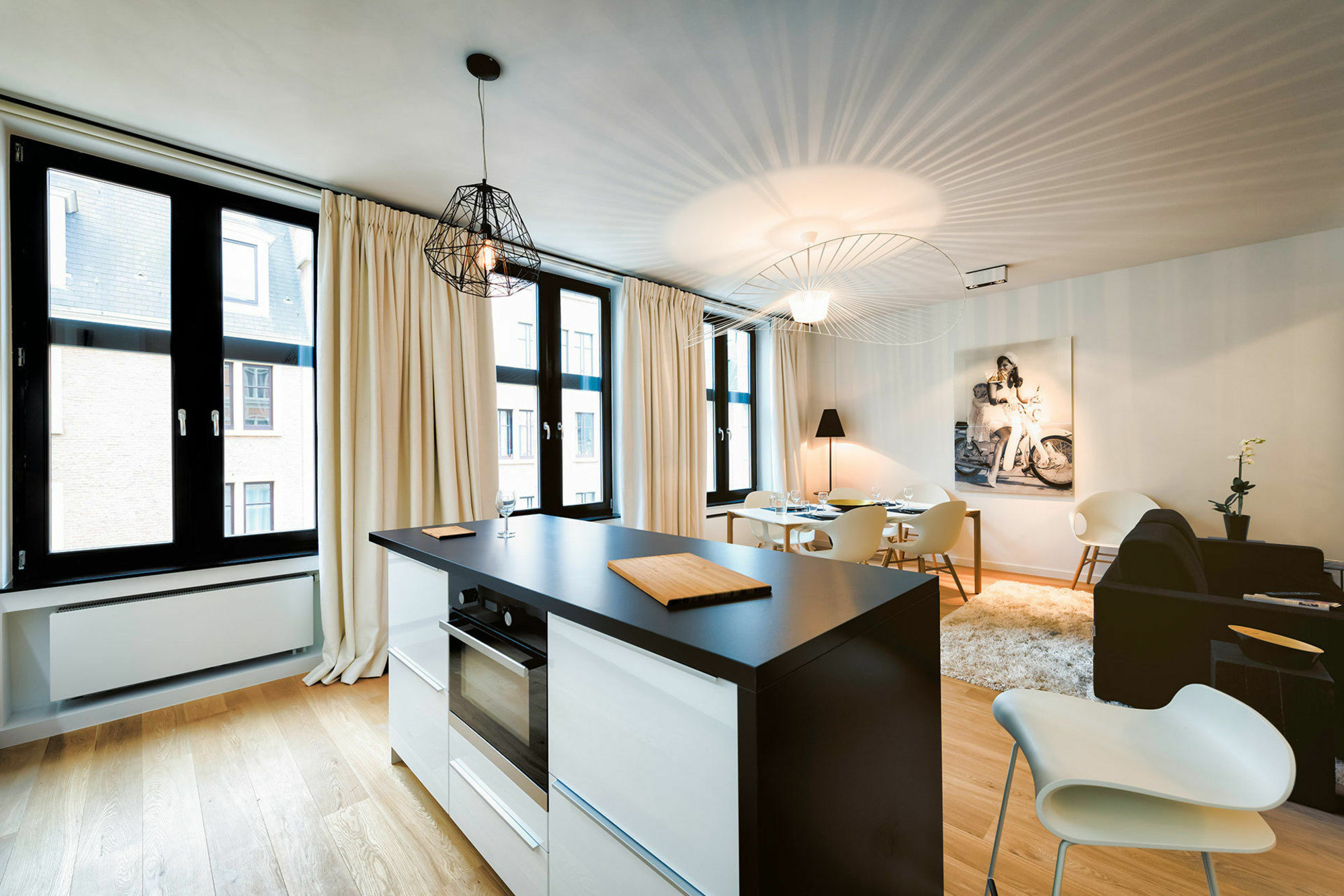 Charles Home - Grand Place Aparthotel Bruxelas Exterior foto